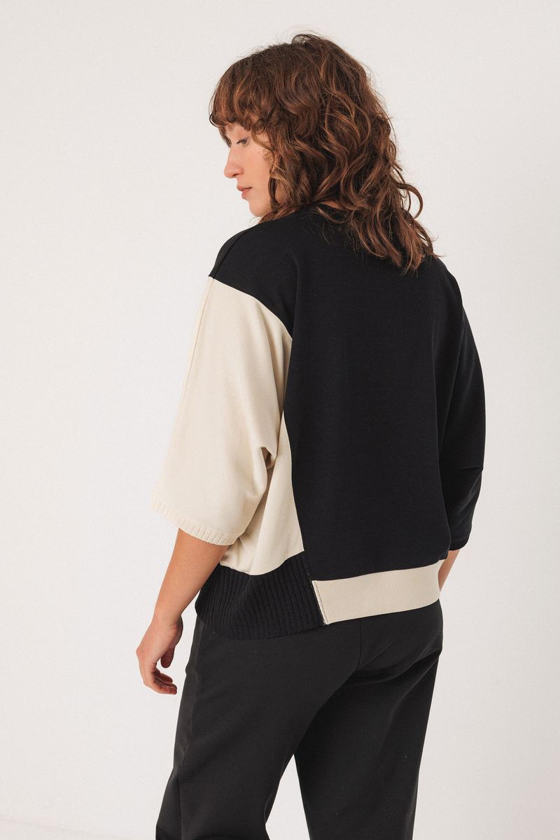Aloria Tee